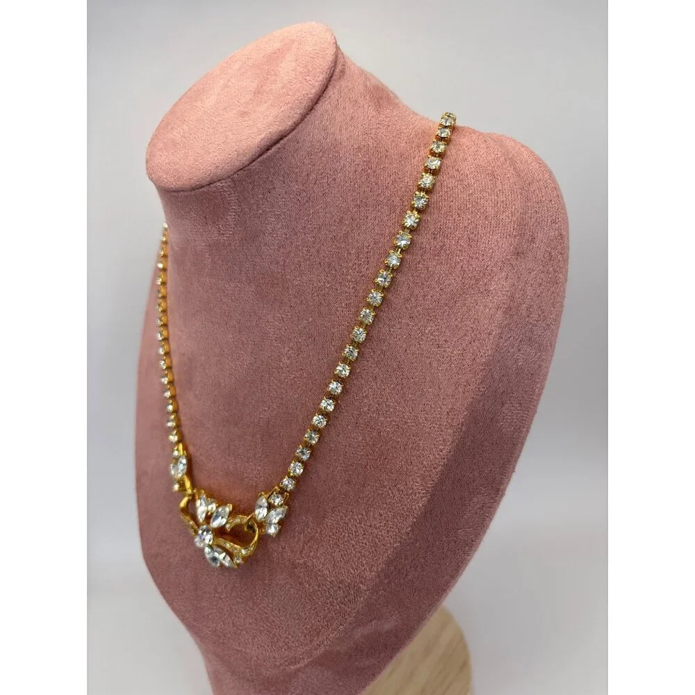 Crown Trifari Vintage Gold Tone Rhinestone 17” Necklace Signed